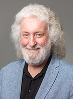 Mr Peter Dowling AM